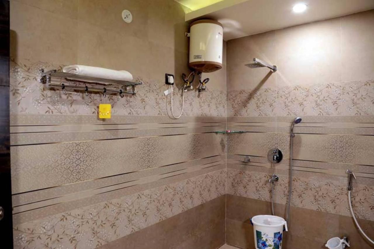 Hotel Vinayak Lifestyle Hotels Lakhnau Kültér fotó